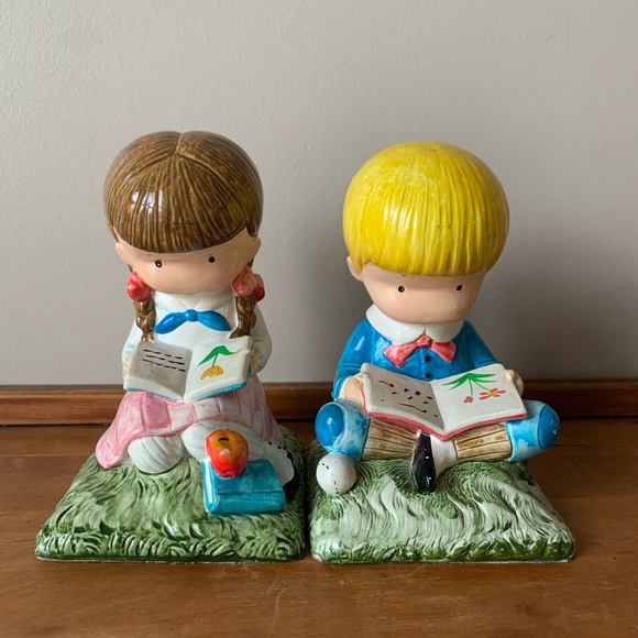 Vintage 1972 Joan Walsh Anglund Reading Kids Bookends - Picture 1 of 14